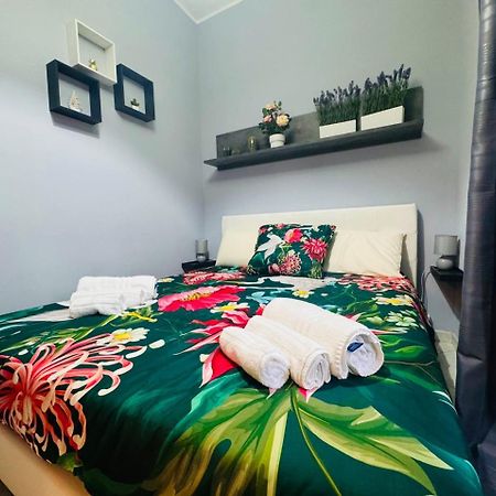 Caronda Etnea House Apartman Catania-Fontanarossai nemzetközi repülőtér Kültér fotó